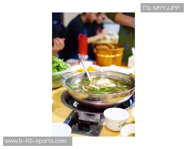 杨瀚森邀请林葳共进火锅期待休息或圣诞节的美好时光 杨瀚森邀请林葳共进火锅期待休息或圣诞节的美好时光